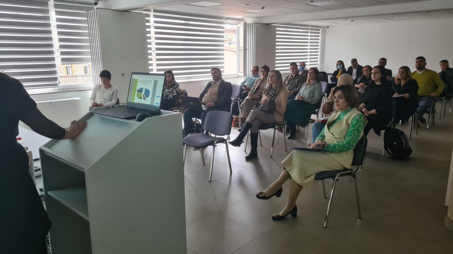 U prostorijama Vanjskotrgovinske komore Bosne i Hercegovine održan seminar “Konkurentnost drvnog sektora Bosne i Hercegovine u vrijeme pandemije“