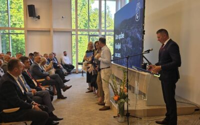 Dopredsjedniku Vukoviću uručena Plaketa Općine Kiseljak