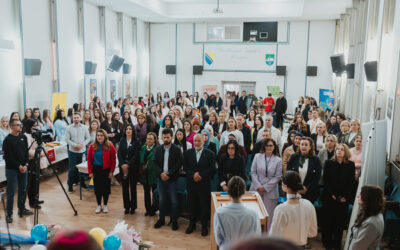 Predstavnici VTK BiH posjetili učenički sajam „Biraj 387“ u Cazinu