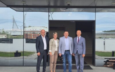 Sinergija tradicije, kvaliteta i održivog razvoja: posjeta kompanijama Fructa Trade, Aqua Doria i Unis u Derventi
